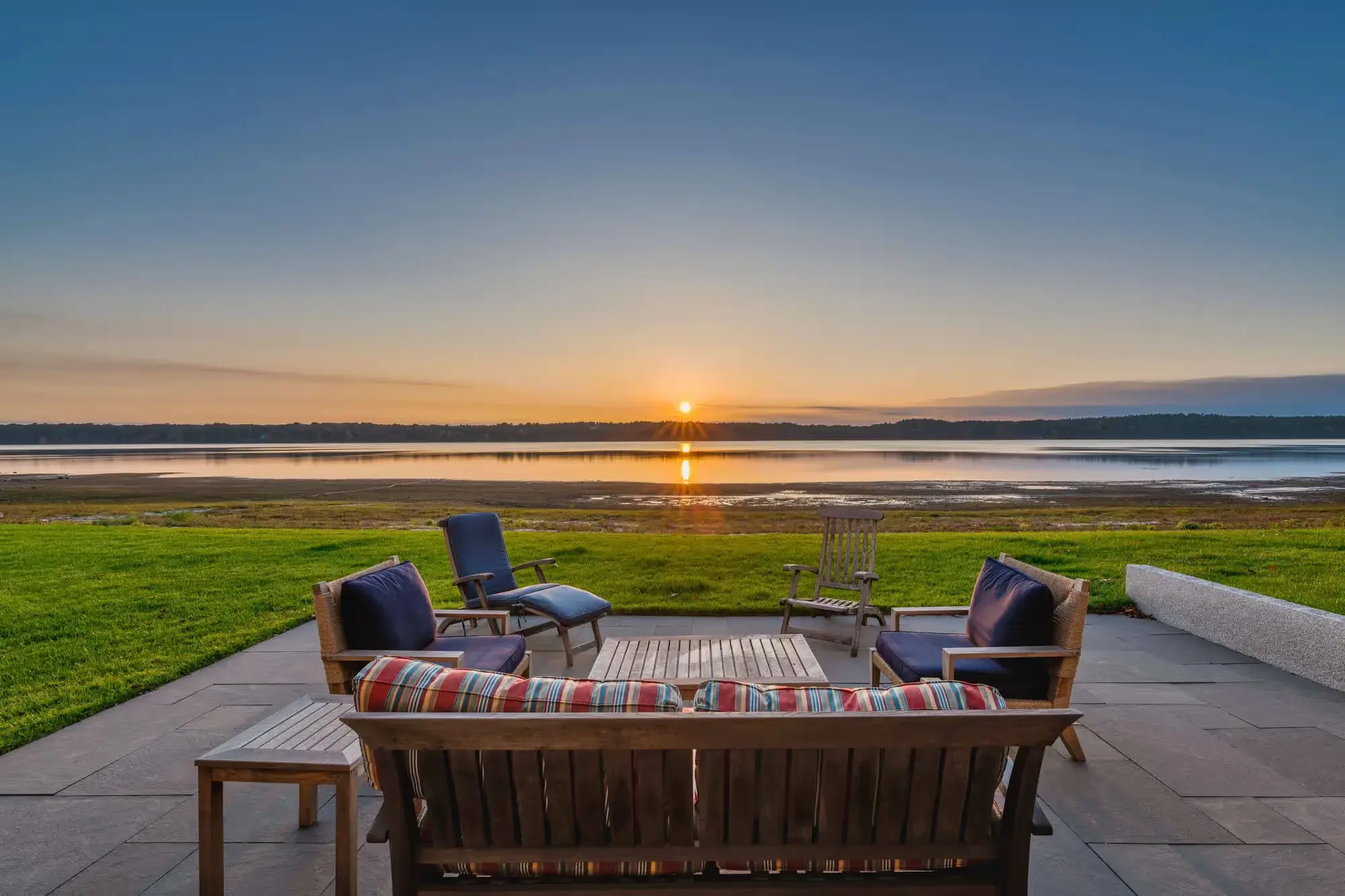 Natural Stone Pavers Photo Gallery