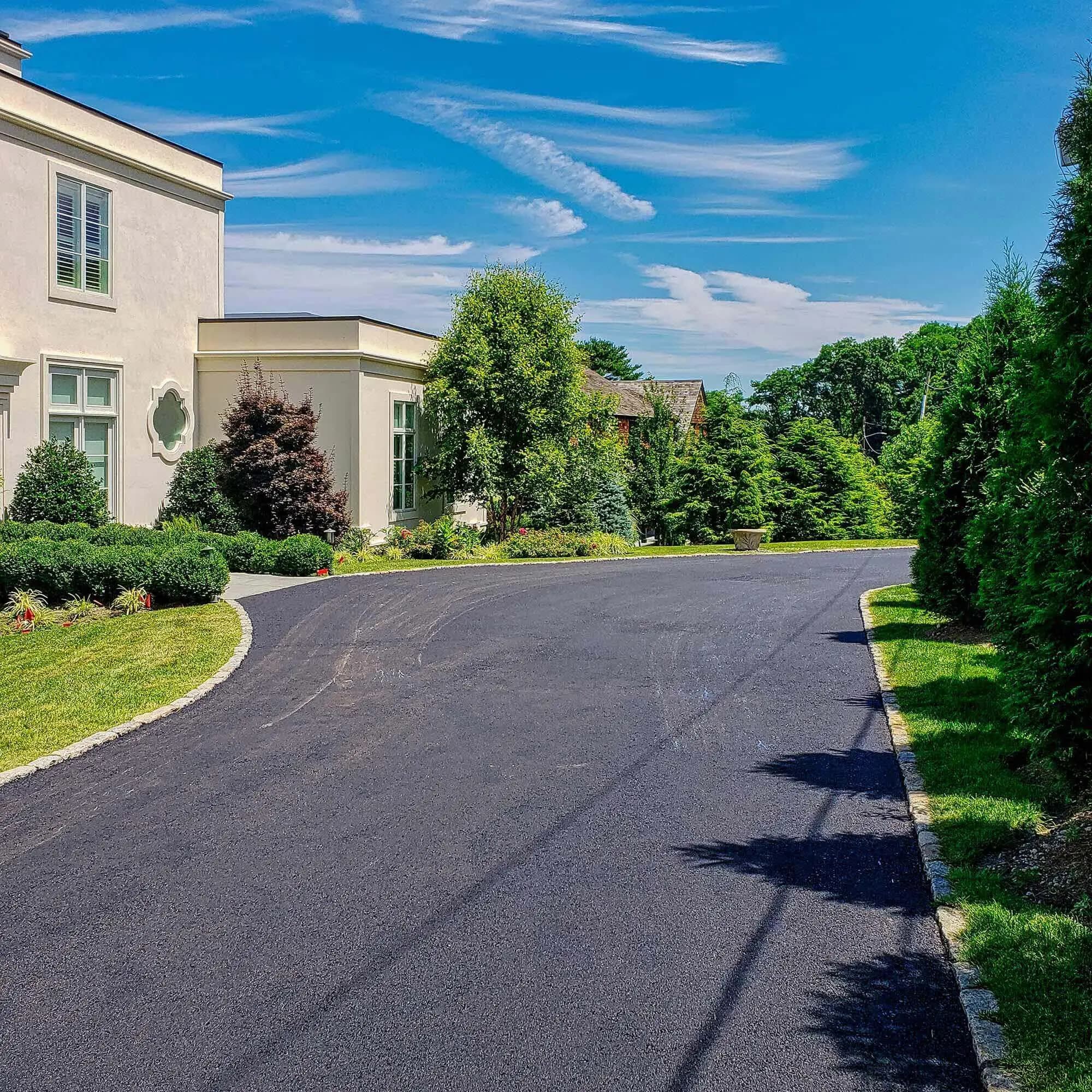 Commercial & Residential Asphalt Photo Gallery
